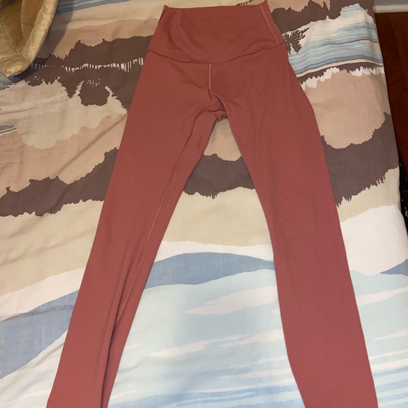 LULULEMON WUNDER UNDER SIZE 2 - Picture 3 of 3